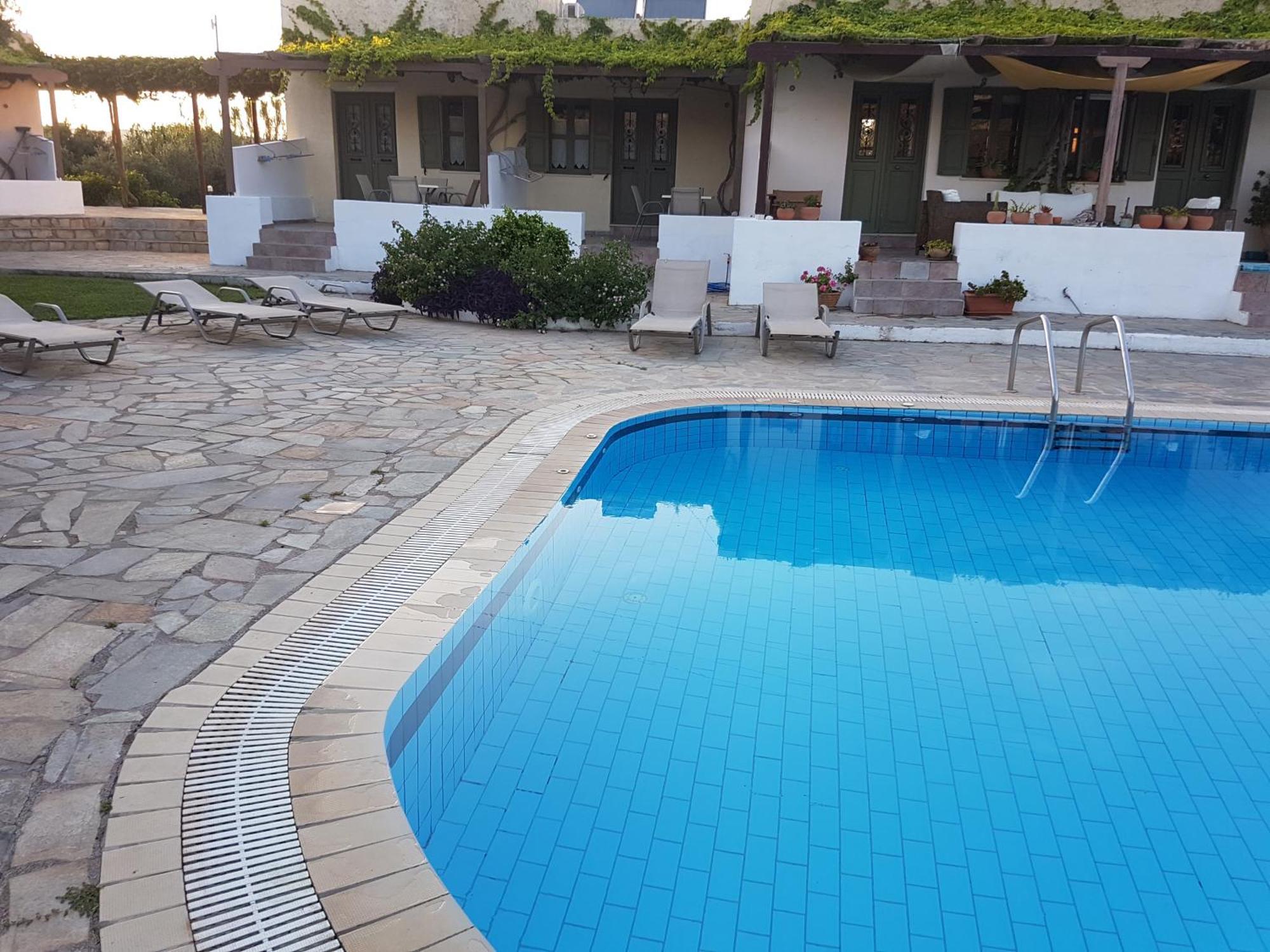 Aeolus Pool Apts Palekastro Zewnętrze zdjęcie